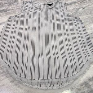 Who What Wear - B&W Sleeveless Blouse (Size:M)
